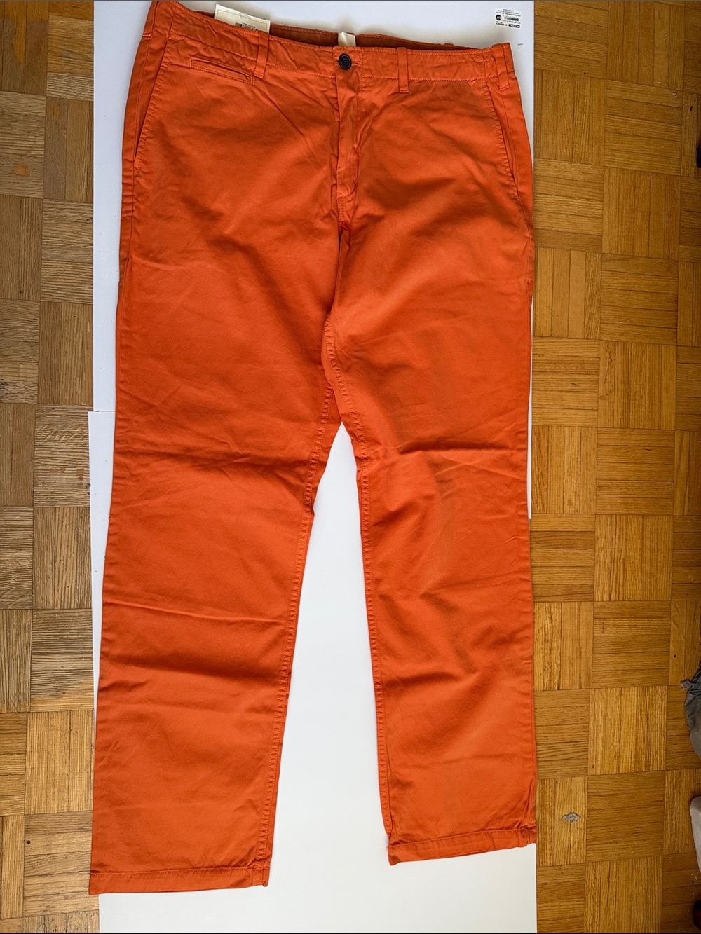 GAP Men's Orange Chino Pants, SIZE 36/32,
100% COTTON